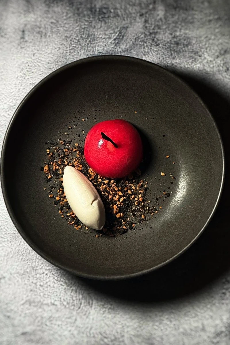 dessert med æble mousse og æble sorbet