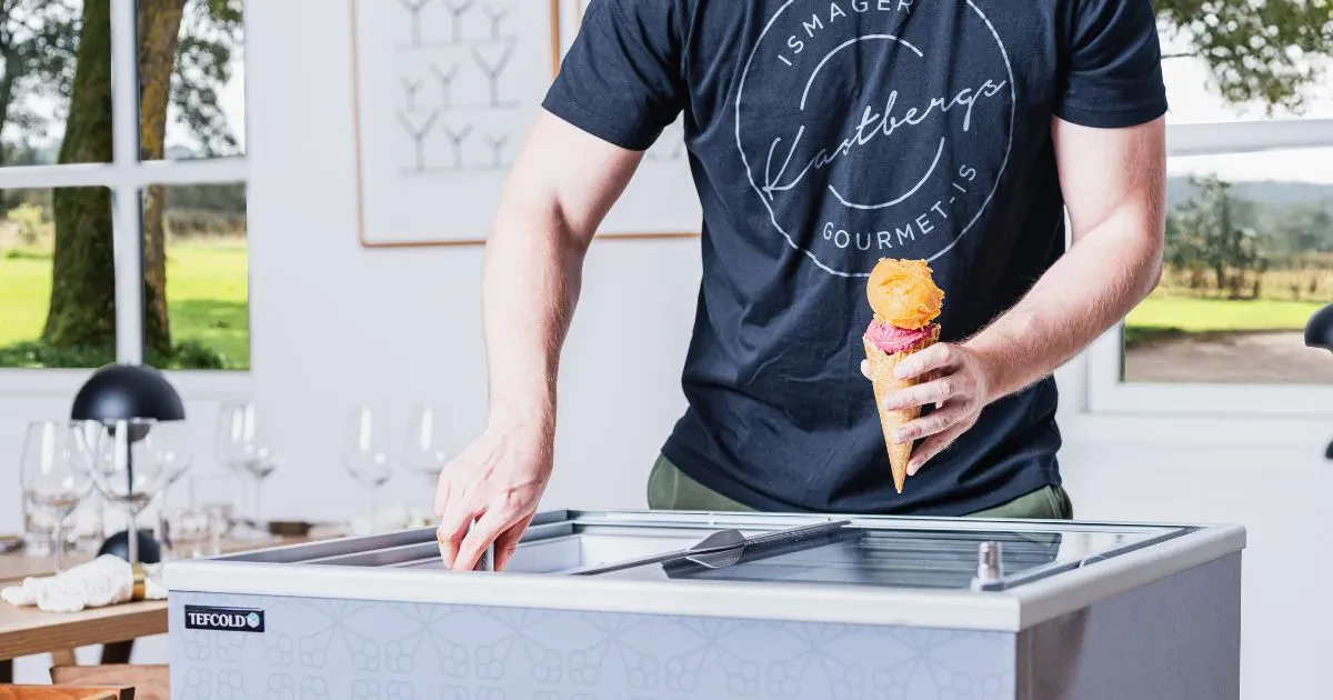 Her ses bl.a. den lækre veganske havtorn sorbet, serveret i en lækker vaffel